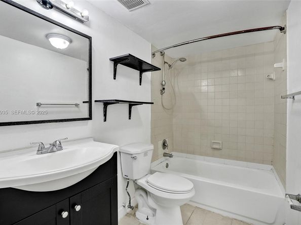 20607 NE 7th Ct, Miami FL 33179