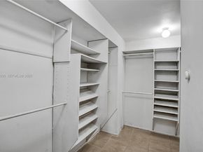 20607 NE 7th Ct, Miami FL 33179