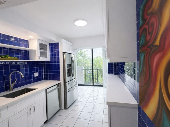 77 Crandon Blvd 3C, Key Biscayne FL 33149