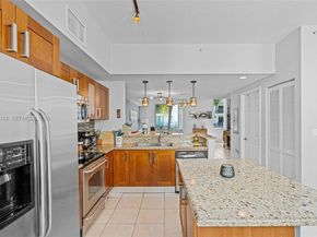 2134 Van Buren St 306, Hollywood FL 33020
