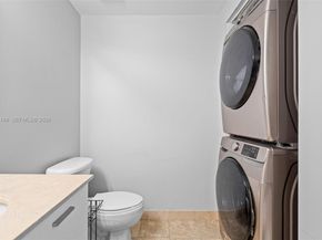 2134 Van Buren St 306, Hollywood FL 33020