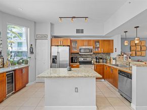 2134 Van Buren St 306, Hollywood FL 33020