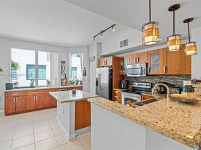 2134 Van Buren St 306, Hollywood FL 33020
