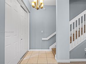 2134 Van Buren St 306, Hollywood FL 33020