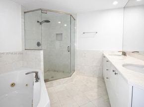 901 Brickell Key Blvd 1603, Miami FL 33131