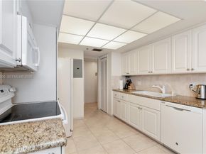 300 Three Islands Blvd 417, Hallandale Beach FL 33009