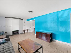 417 SW 1st Ave, Boynton Beach FL 33435
