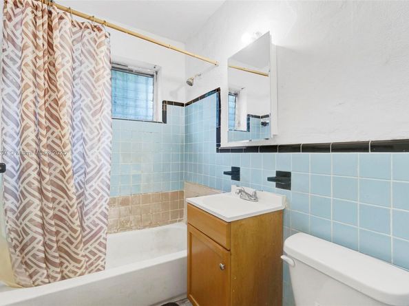 16301 NW 32nd Ave, Miami Gardens FL 33054