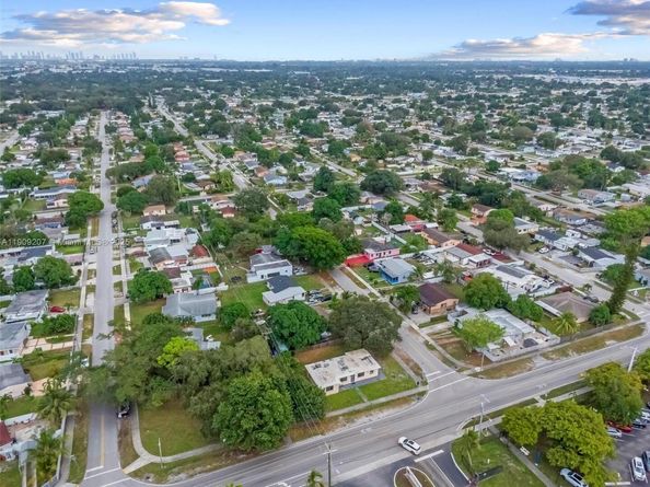 16301 NW 32nd Ave, Miami Gardens FL 33054