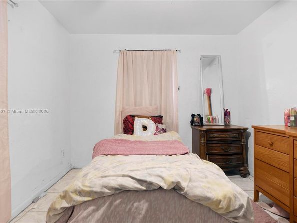 16301 NW 32nd Ave, Miami Gardens FL 33054