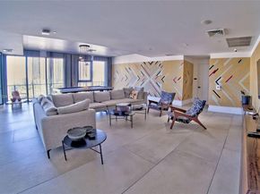 121 NE 34th St 2811, Miami FL 33137