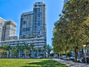 121 NE 34th St 2811, Miami FL 33137