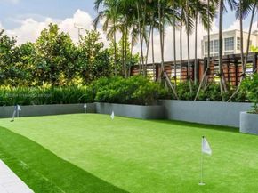 121 NE 34th St 2811, Miami FL 33137
