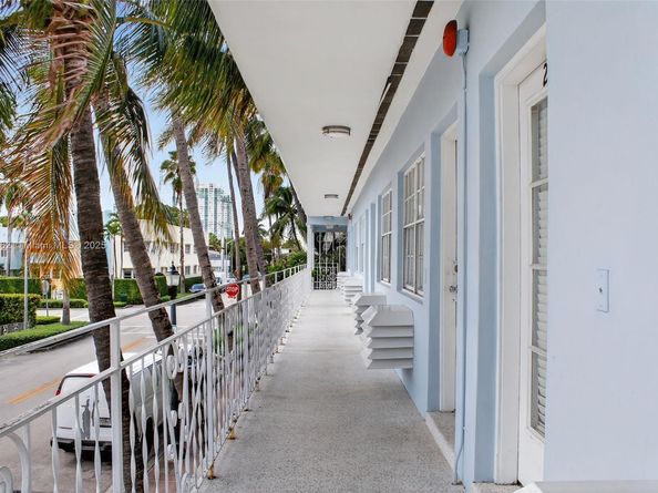 635 8th St 205, Miami Beach FL 33139