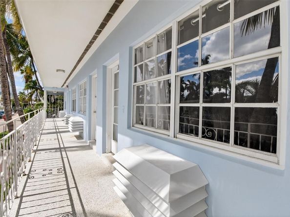 635 8th St 205, Miami Beach FL 33139