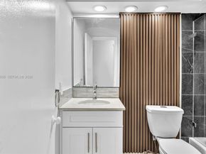 17532 NW 61st Ct N, Hialeah FL 33015