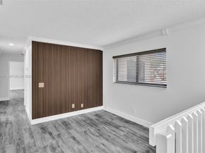 17532 NW 61st Ct N, Hialeah FL 33015