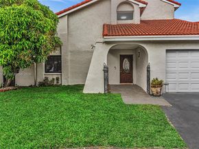 17532 NW 61st Ct N, Hialeah FL 33015