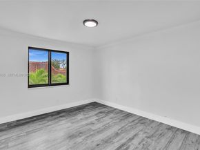 17532 NW 61st Ct N, Hialeah FL 33015