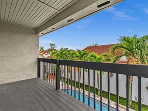 17532 NW 61st Ct N, Hialeah FL 33015