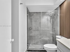 17532 NW 61st Ct N, Hialeah FL 33015