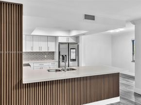 17532 NW 61st Ct N, Hialeah FL 33015