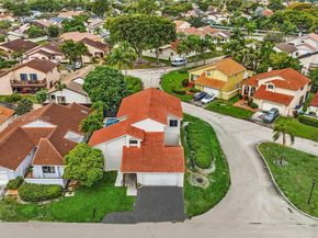 17532 NW 61st Ct N, Hialeah FL 33015