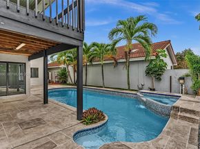 17532 NW 61st Ct N, Hialeah FL 33015