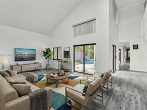 17532 NW 61st Ct N, Hialeah FL 33015