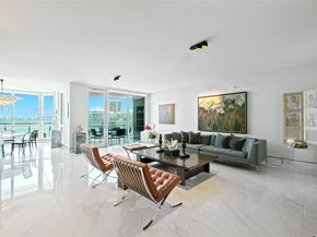 1660 W Glencoe St 401, Miami FL 33133