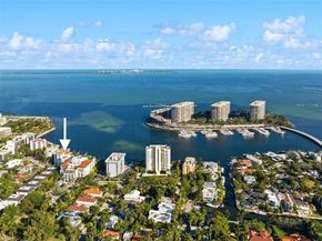1660 W Glencoe St 401, Miami FL 33133