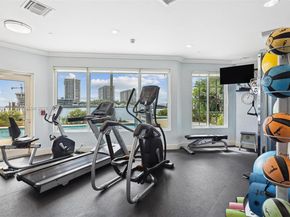 1660 W Glencoe St 401, Miami FL 33133
