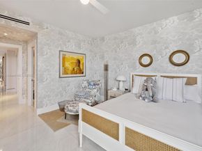 1660 W Glencoe St 401, Miami FL 33133