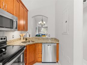 2250 NW 78th Ave 202, Pembroke Pines FL 33024