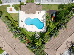 2250 NW 78th Ave 202, Pembroke Pines FL 33024