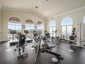 980 NE 33rd Ter 104, Homestead FL 33033