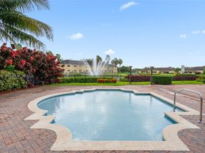980 NE 33rd Ter 104, Homestead FL 33033