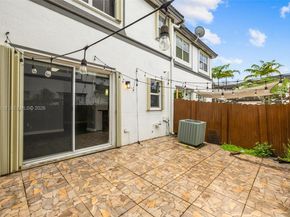 11507 NW 77th St, Doral FL 33178