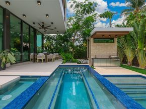 2355 Meridian Ave, Miami Beach FL 33140