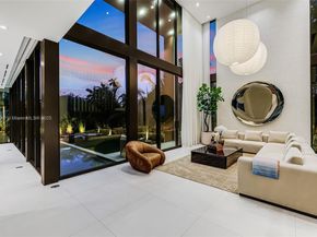 2355 Meridian Ave, Miami Beach FL 33140