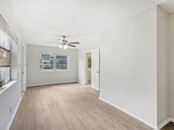 219 SW 21st Way, Fort Lauderdale FL 33312
