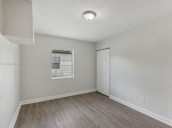 219 SW 21st Way, Fort Lauderdale FL 33312
