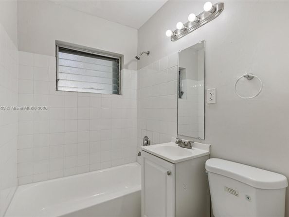 219 SW 21st Way, Fort Lauderdale FL 33312