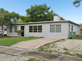 219 SW 21st Way, Fort Lauderdale FL 33312