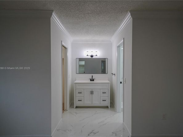 9744 SW 4th Ter, Miami FL 33174