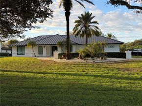 11300 NW 5th St, Plantation FL 33325