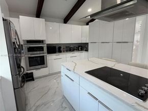 11300 NW 5th St, Plantation FL 33325