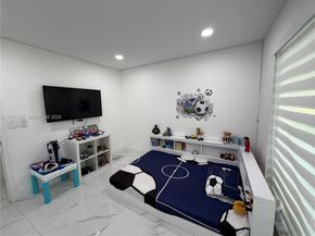 11300 NW 5th St, Plantation FL 33325