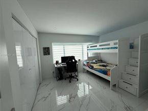 11300 NW 5th St, Plantation FL 33325