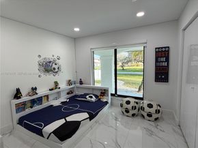 11300 NW 5th St, Plantation FL 33325